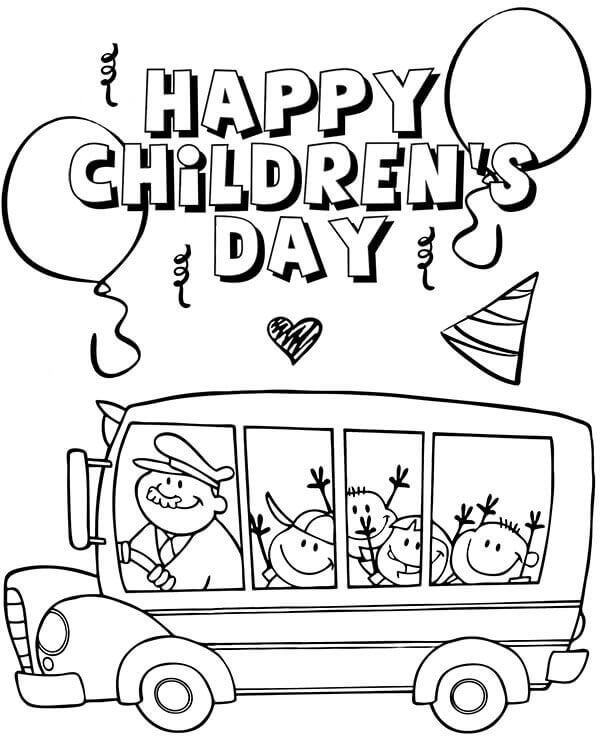 Autobus szkolny w Szczęśliwy Dzień Dziecka